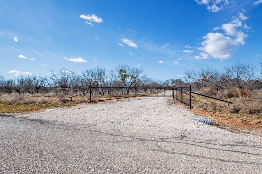 4319 County Road 337 Early TX 76802