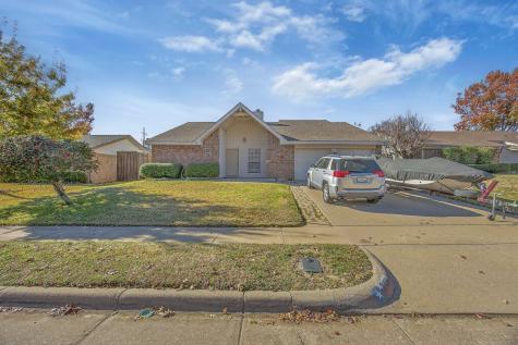 2411 Amber Hill Lane Euless TX 76039