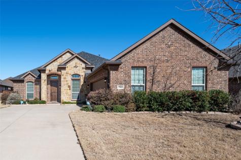2960 Salina Drive Grand Prairie TX 75054