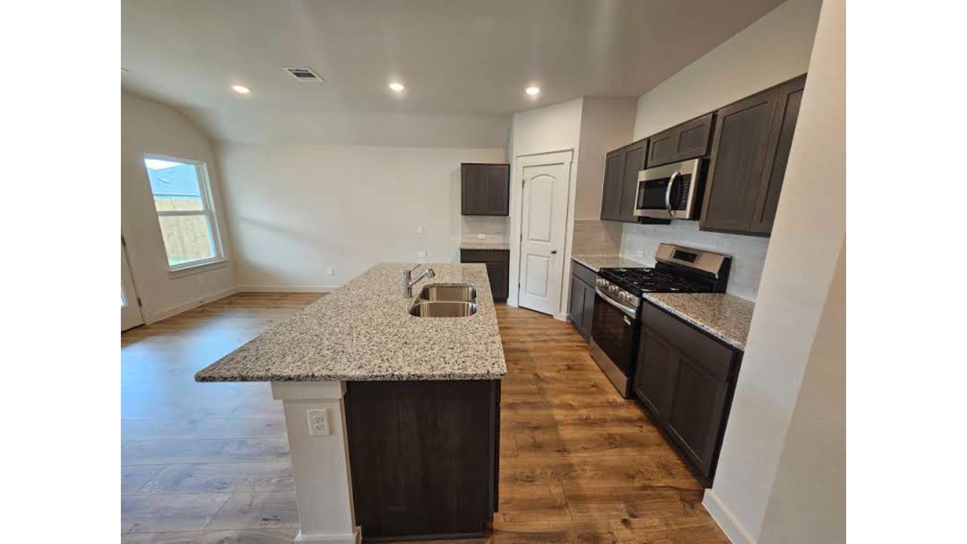 111 John Laurens Drive Venus TX 76084
