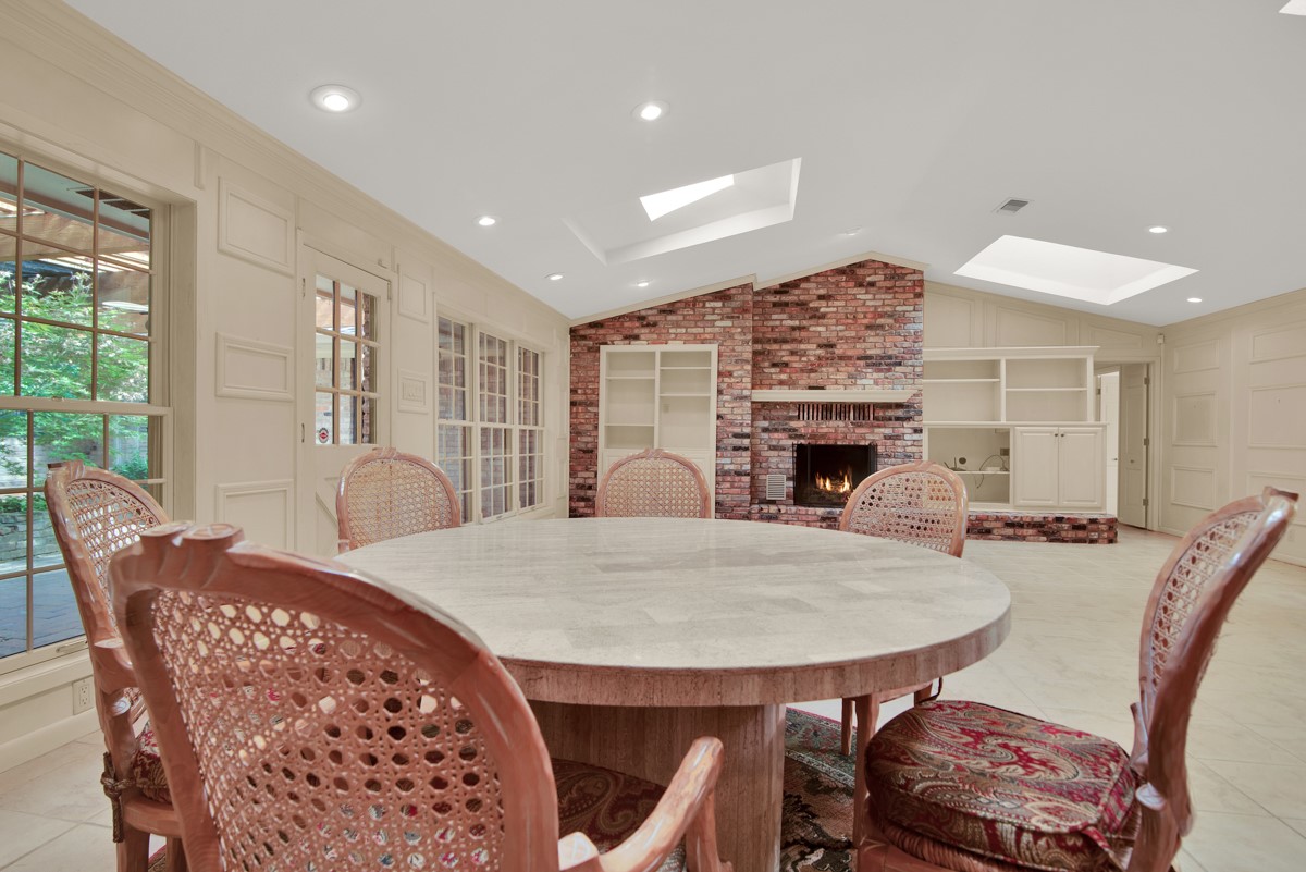 2521 Brookhaven Drive Denison TX 75020