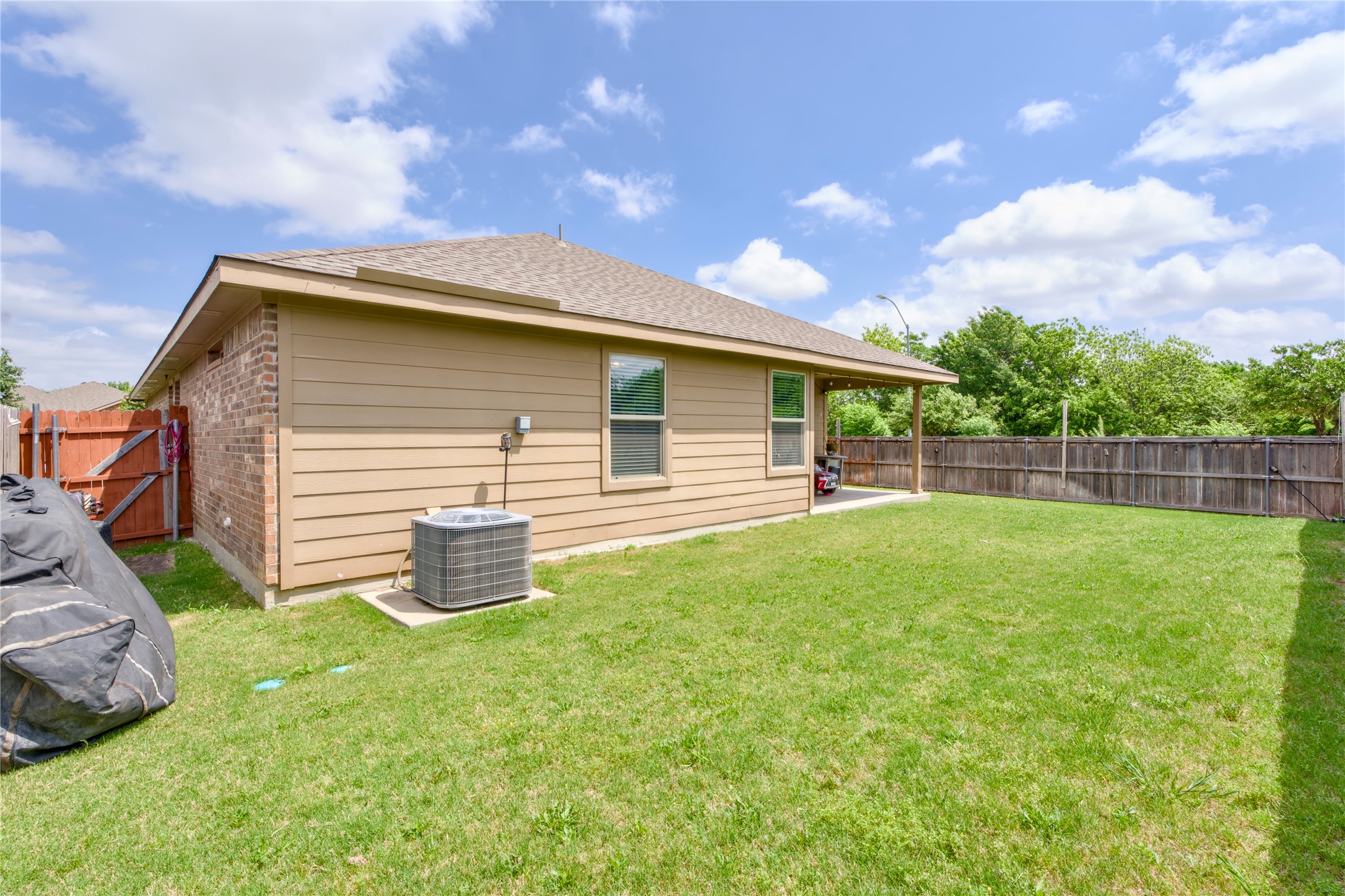 1101 Northampton Street Fort Worth TX 76134