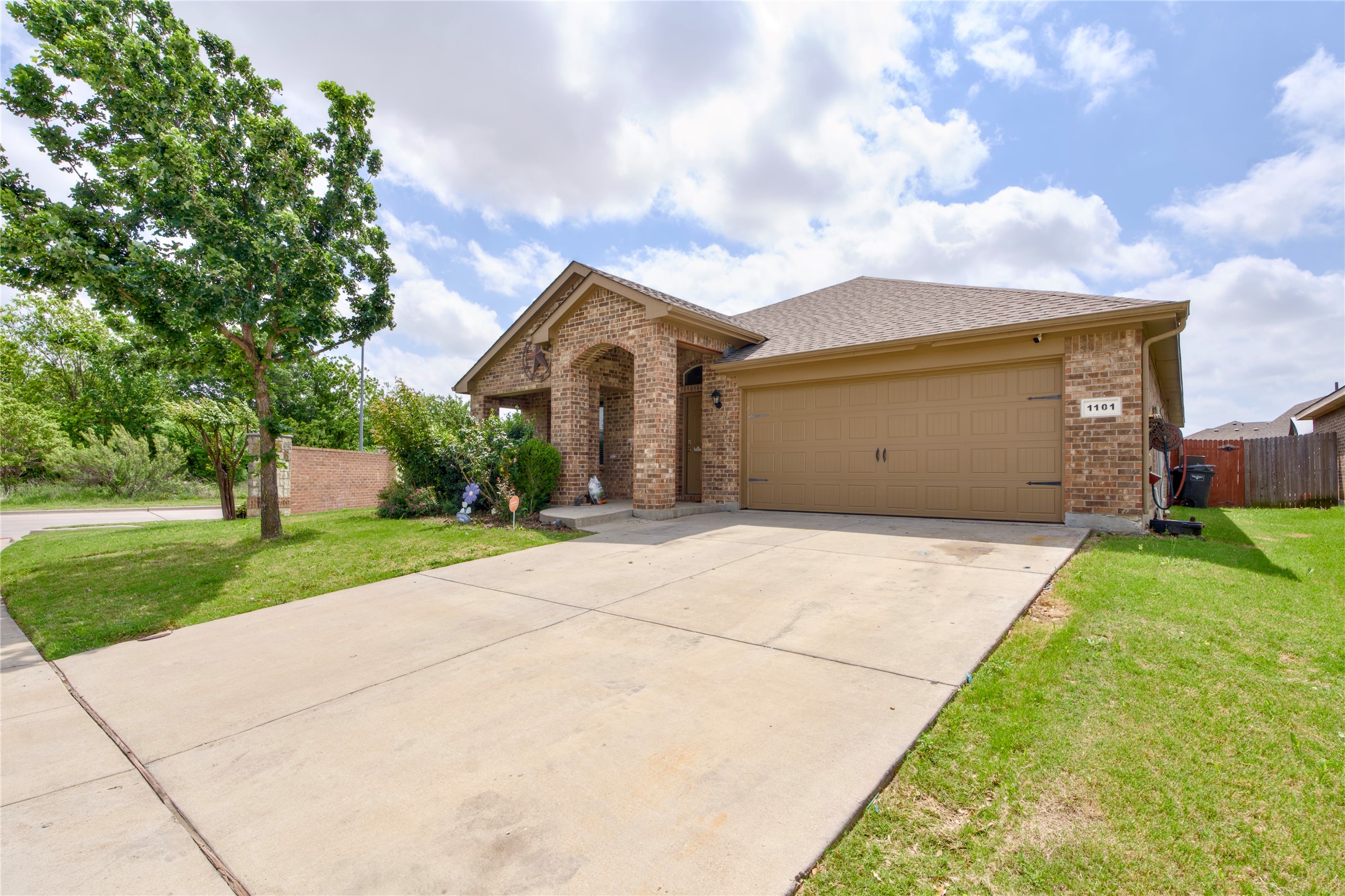 1101 Northampton Street Fort Worth TX 76134