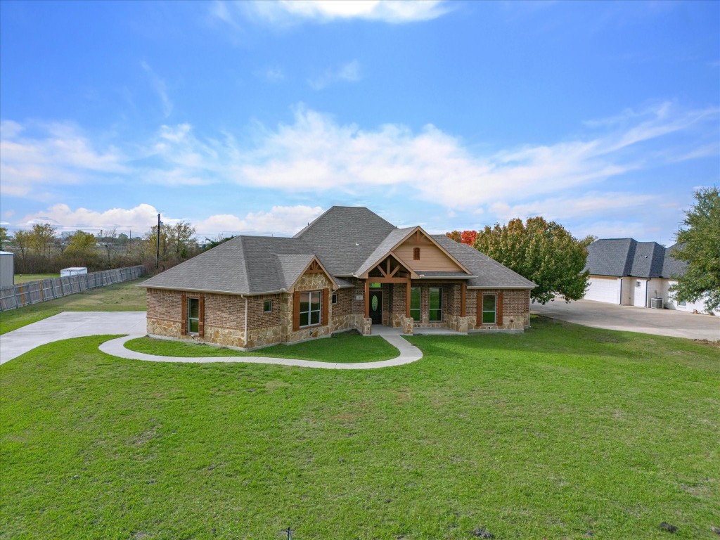 137 Royal Park Lane Waxahachie TX 75165