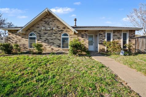 750 Greenhill Lane Grand Prairie TX 75052