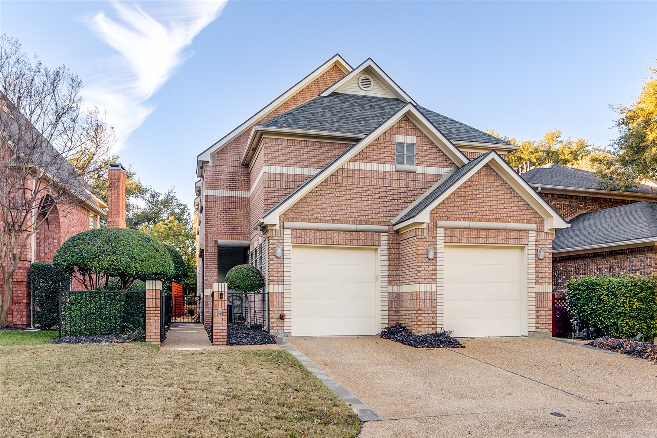 5015 Village Circle Dallas TX 75248
