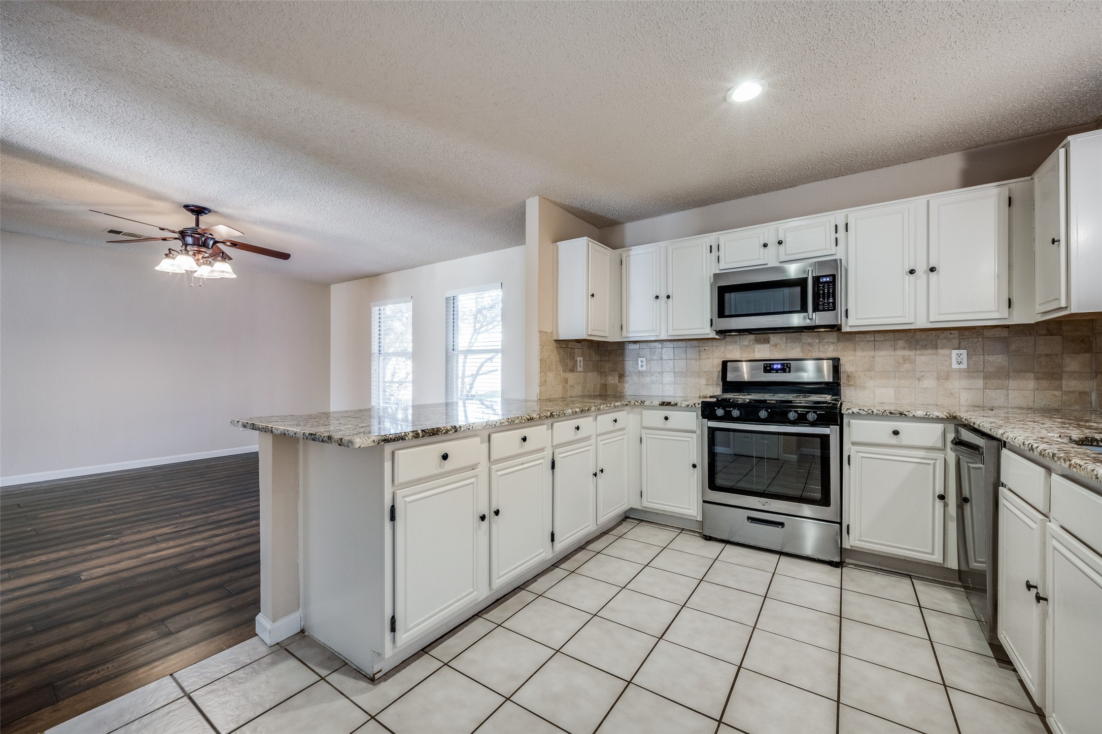 3214 Meadowview Drive Corinth TX 76210
