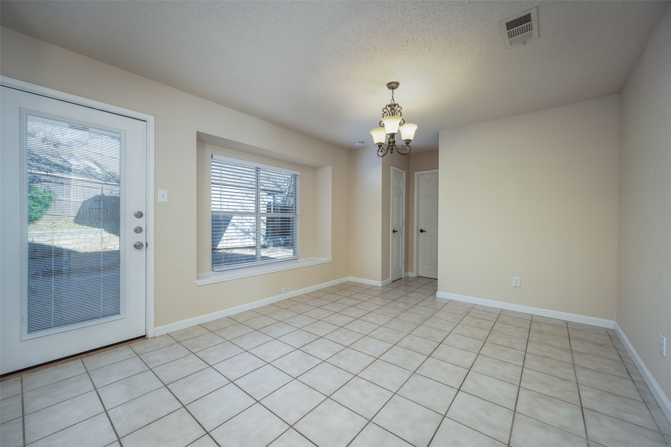 3214 Meadowview Drive Corinth TX 76210