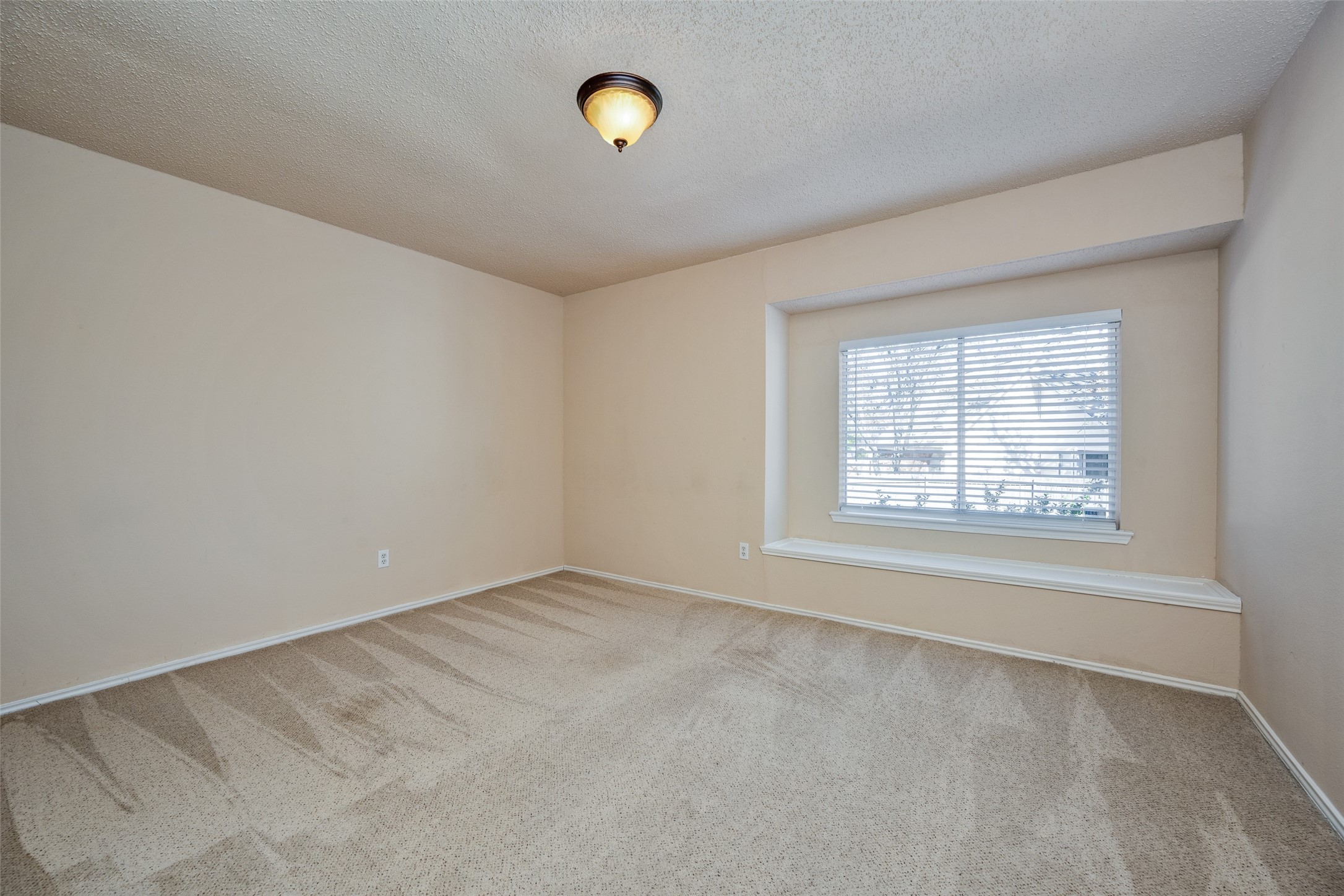 3214 Meadowview Drive Corinth TX 76210