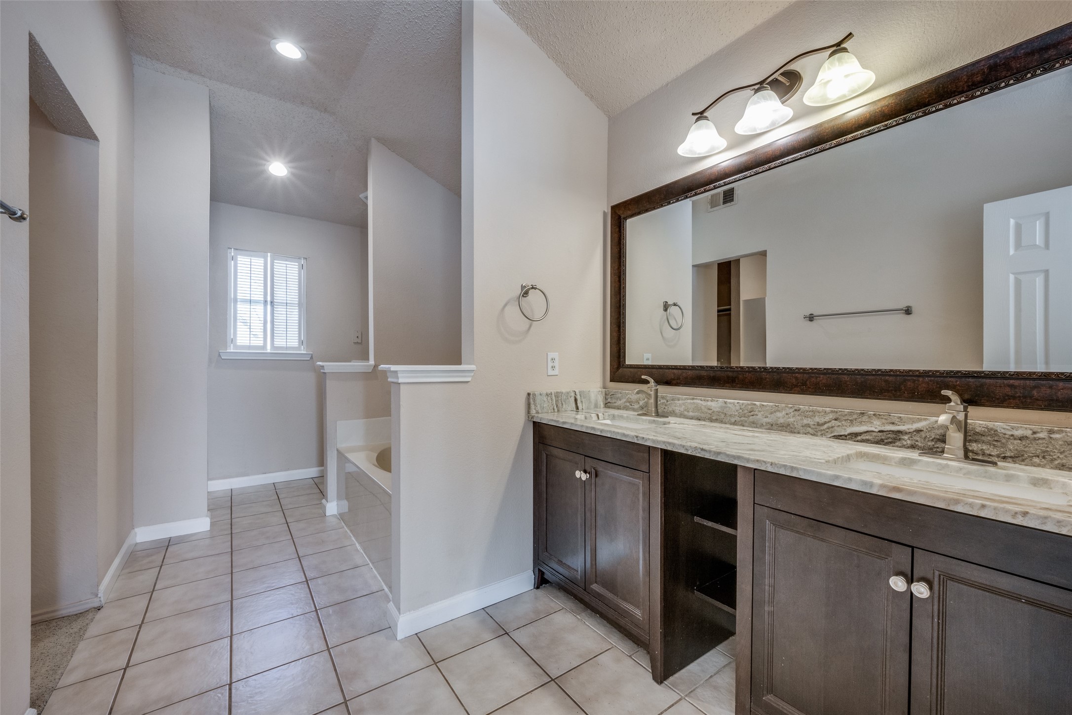 3214 Meadowview Drive Corinth TX 76210