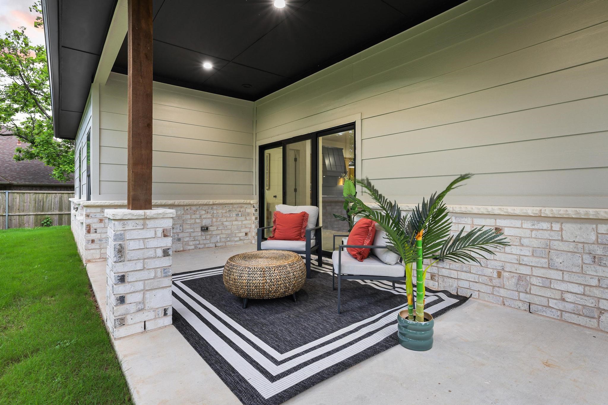 1838 S Park Avenue Denison TX 75020