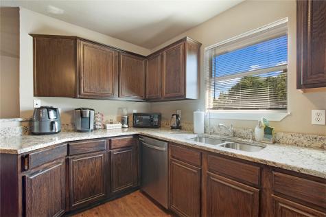 2004 Cedar Crest Boulevard Dallas TX 75203
