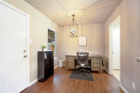 2004 Cedar Crest Boulevard Dallas TX 75203