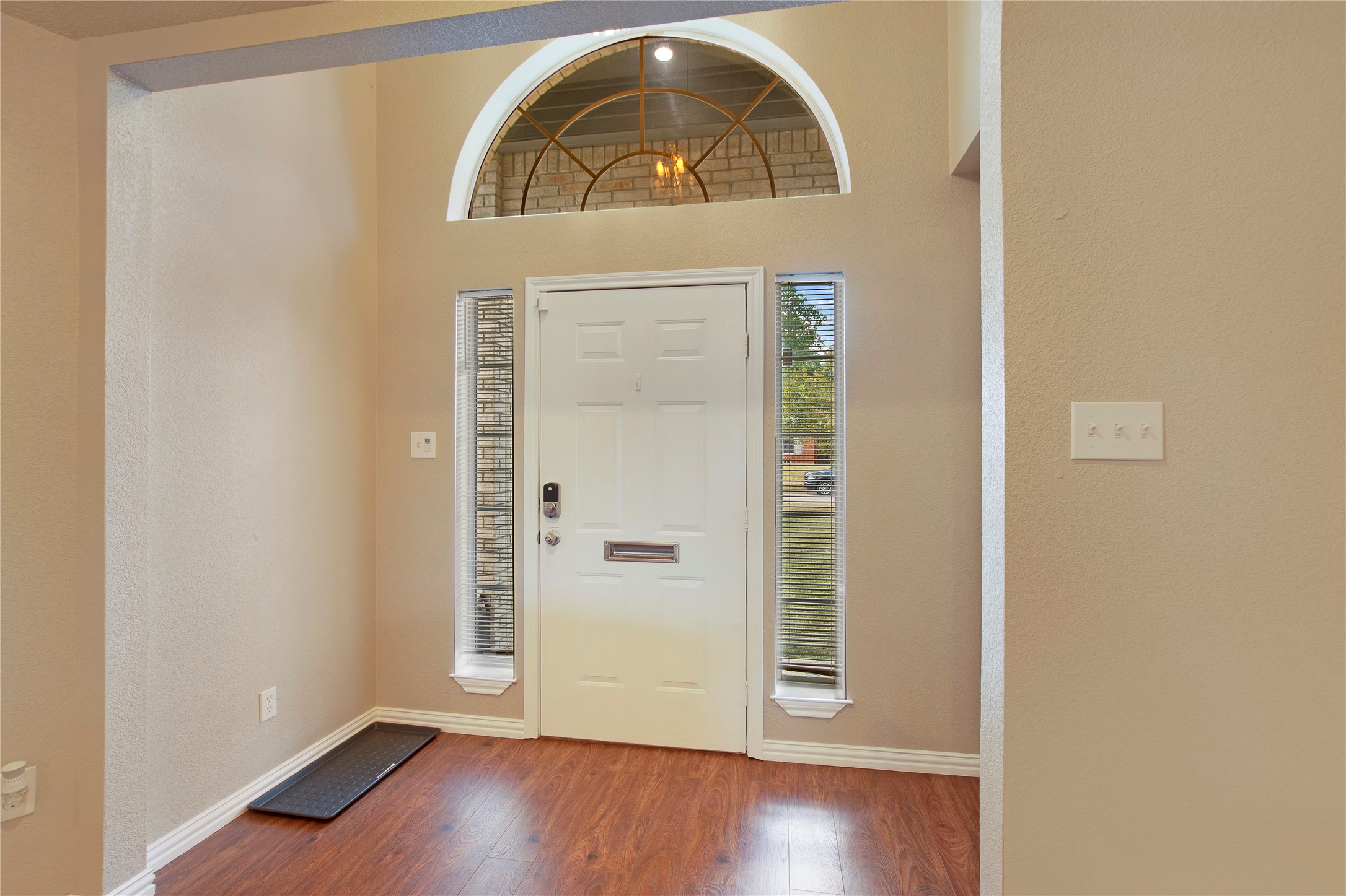 2004 Cedar Crest Boulevard Dallas TX 75203