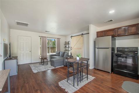 2004 Cedar Crest Boulevard Dallas TX 75203