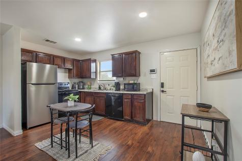 2004 Cedar Crest Boulevard Dallas TX 75203