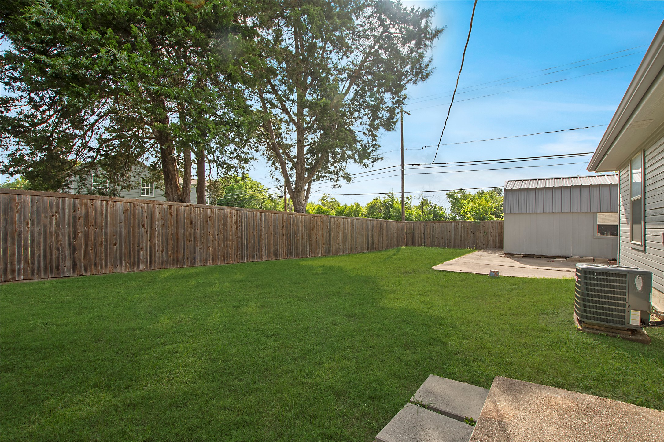 2004 Cedar Crest Boulevard Dallas TX 75203