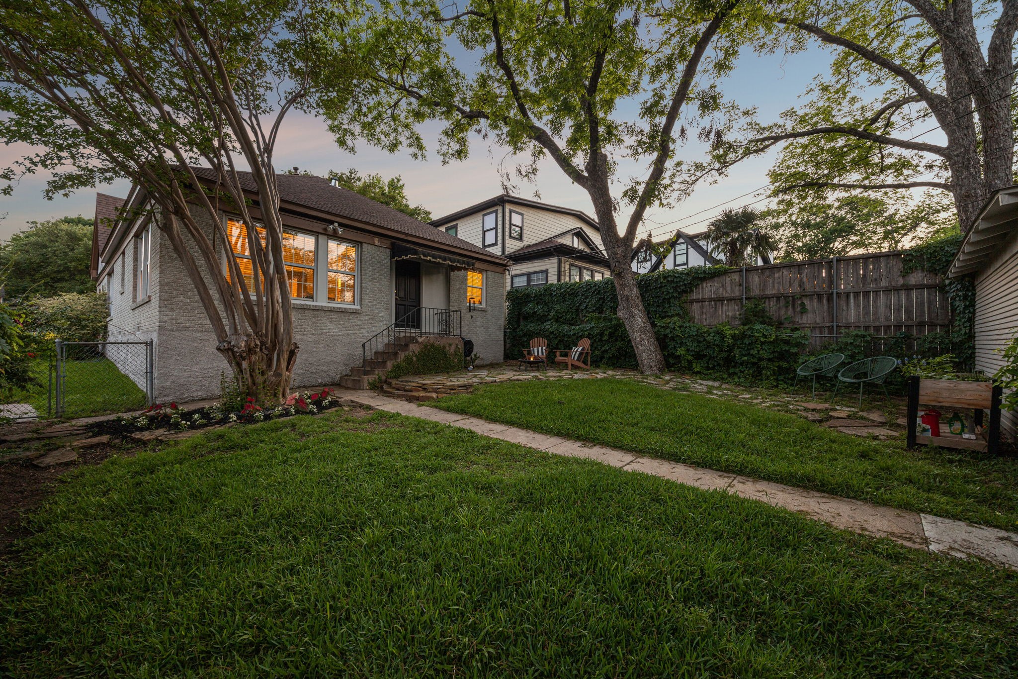 816 Newell Avenue Dallas TX 75223