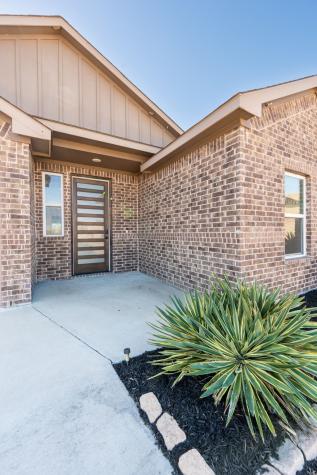 315 Delatorre Street Trenton TX 75490