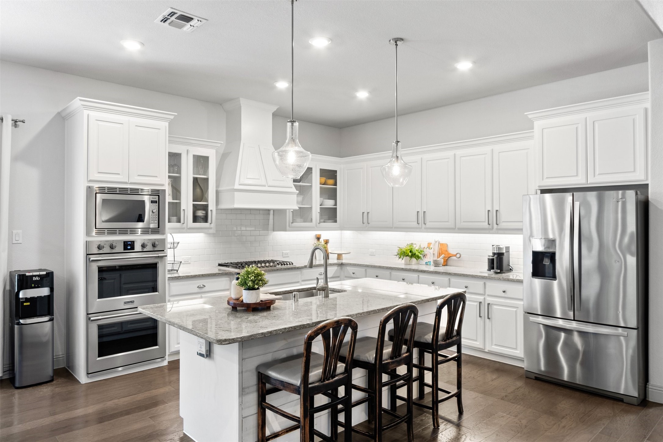 908 Rock Falls Drive Mckinney TX 75071