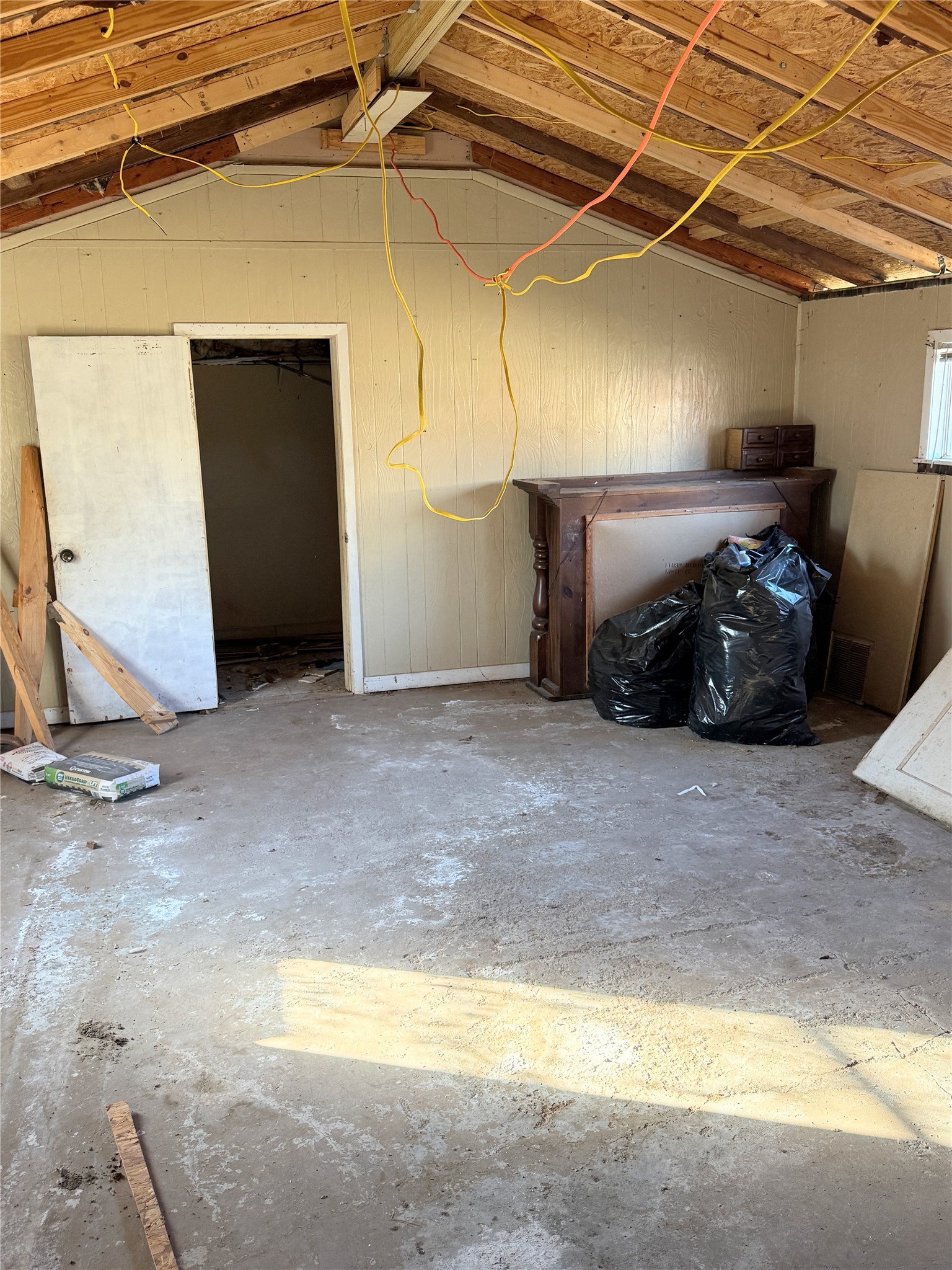 206 E Colorado Groesbeck TX 76642
