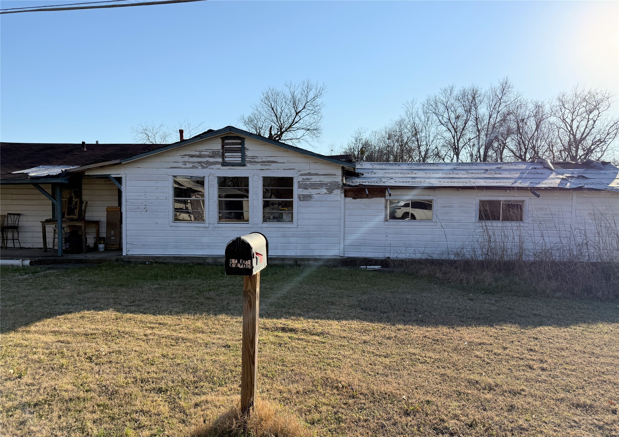 206 E Colorado Groesbeck TX 76642