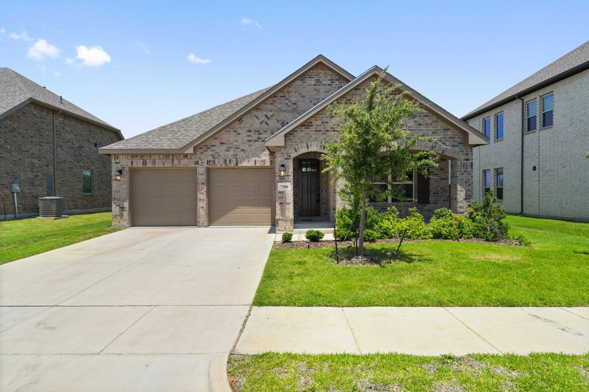 7306 Roaring Springs Road Arlington TX 76002