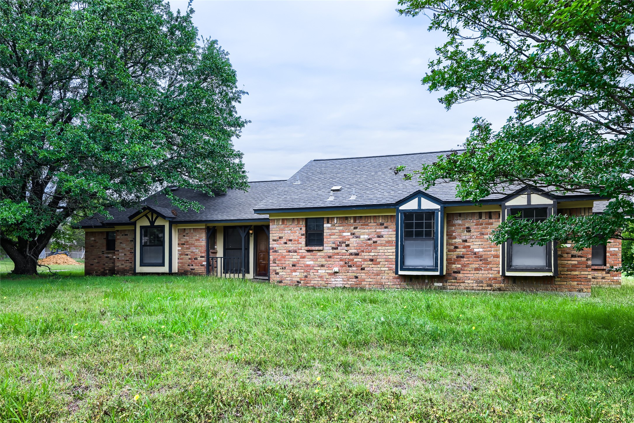 8251 Slippery Creek Court Red Oak TX 75154
