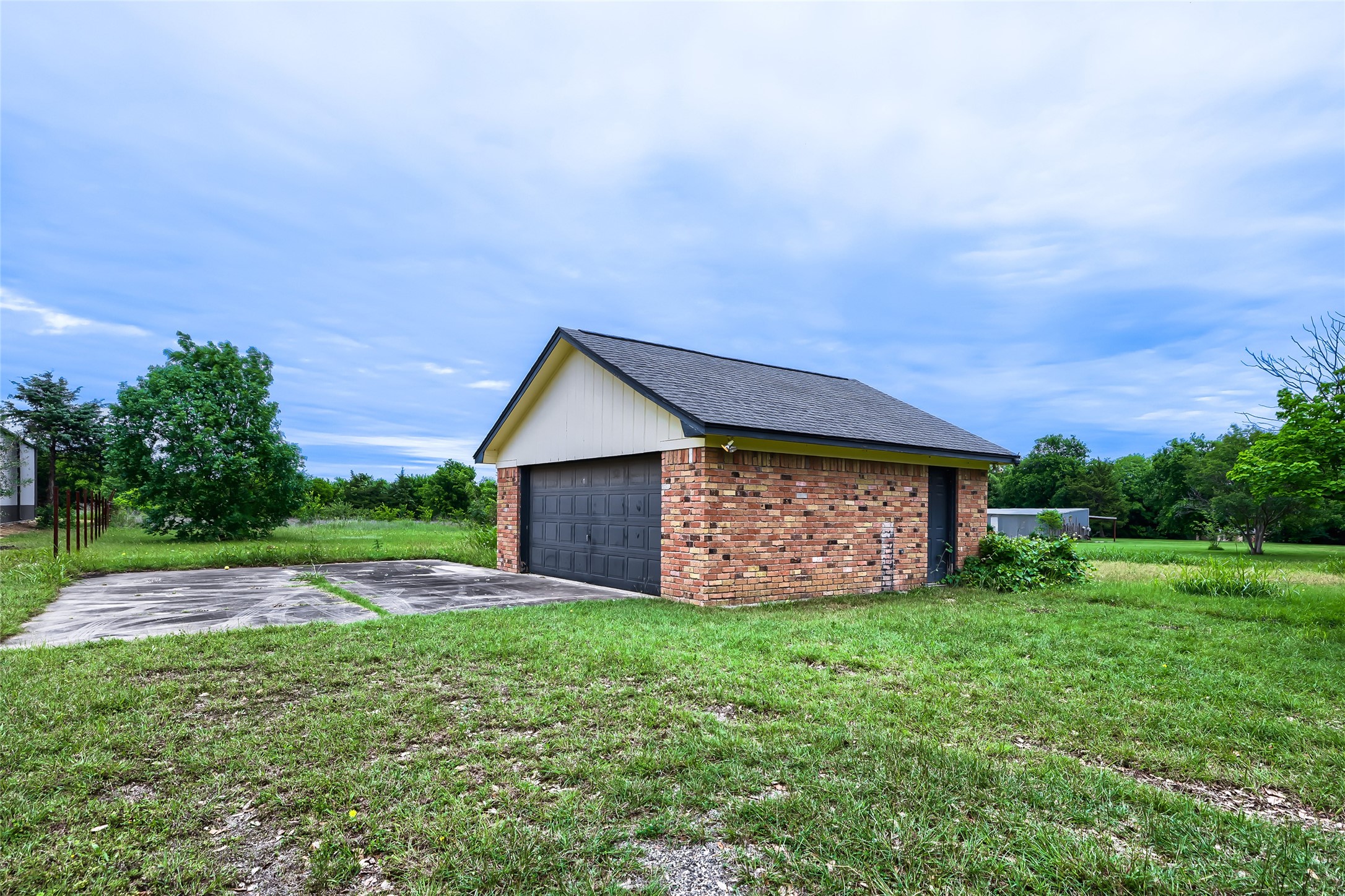 8251 Slippery Creek Court Red Oak TX 75154