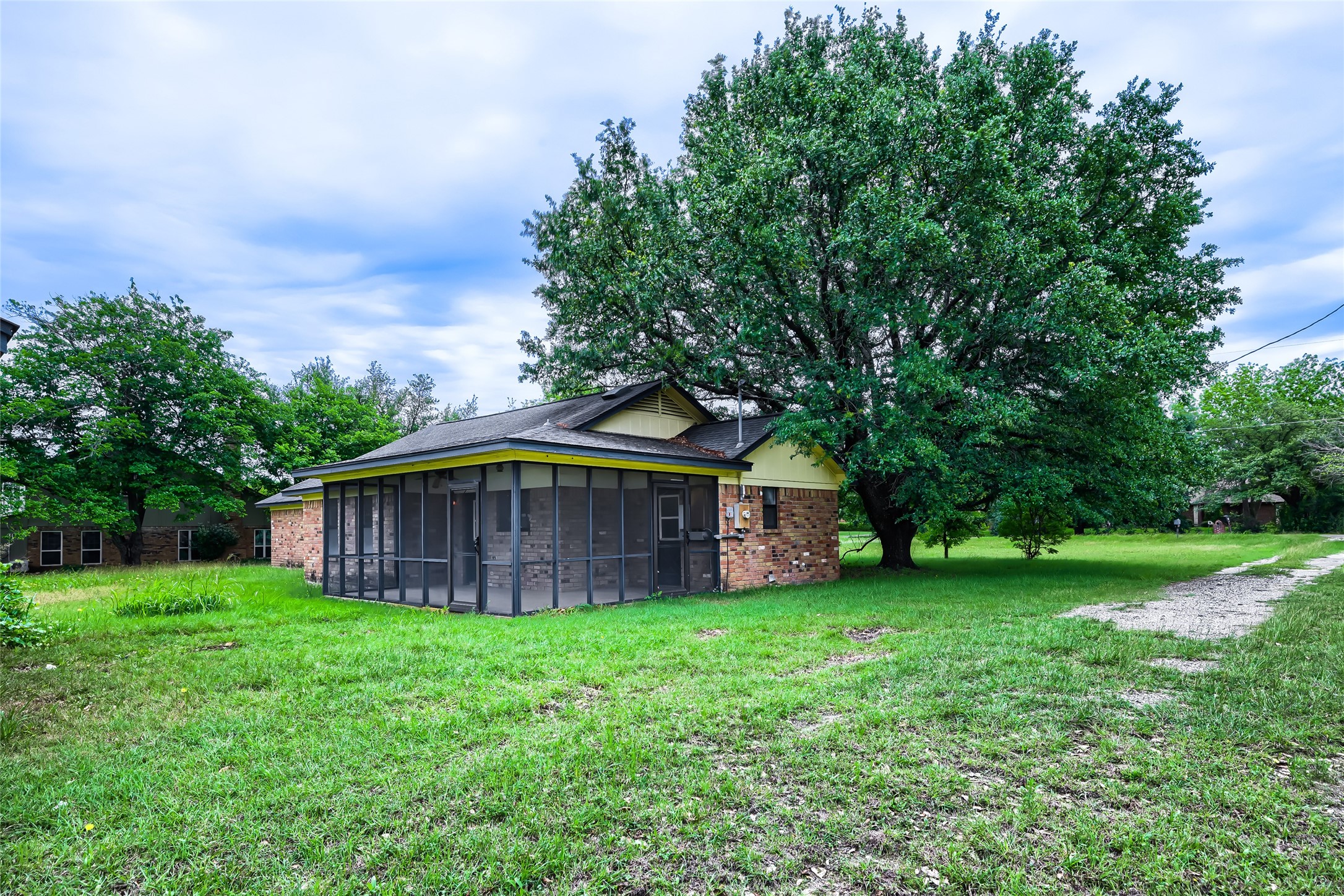 8251 Slippery Creek Court Red Oak TX 75154