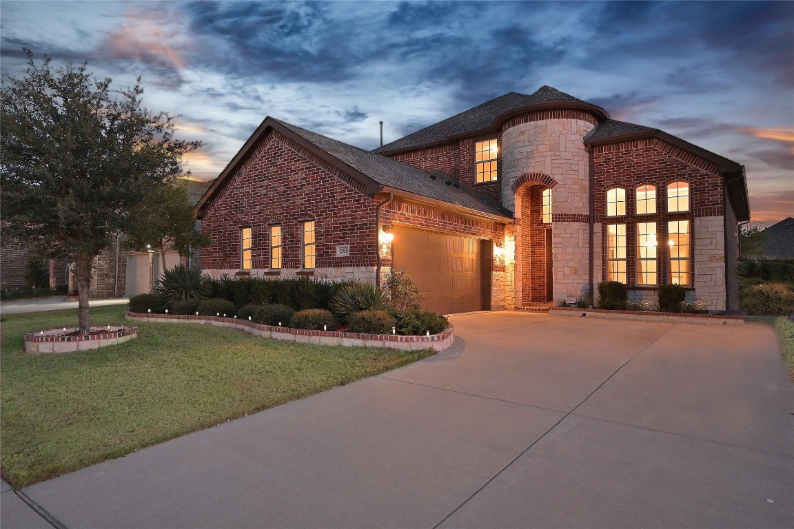 2935 Ladoga Drive Grand Prairie TX 75054