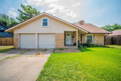 1709 Clifton Court Grand Prairie TX 75051