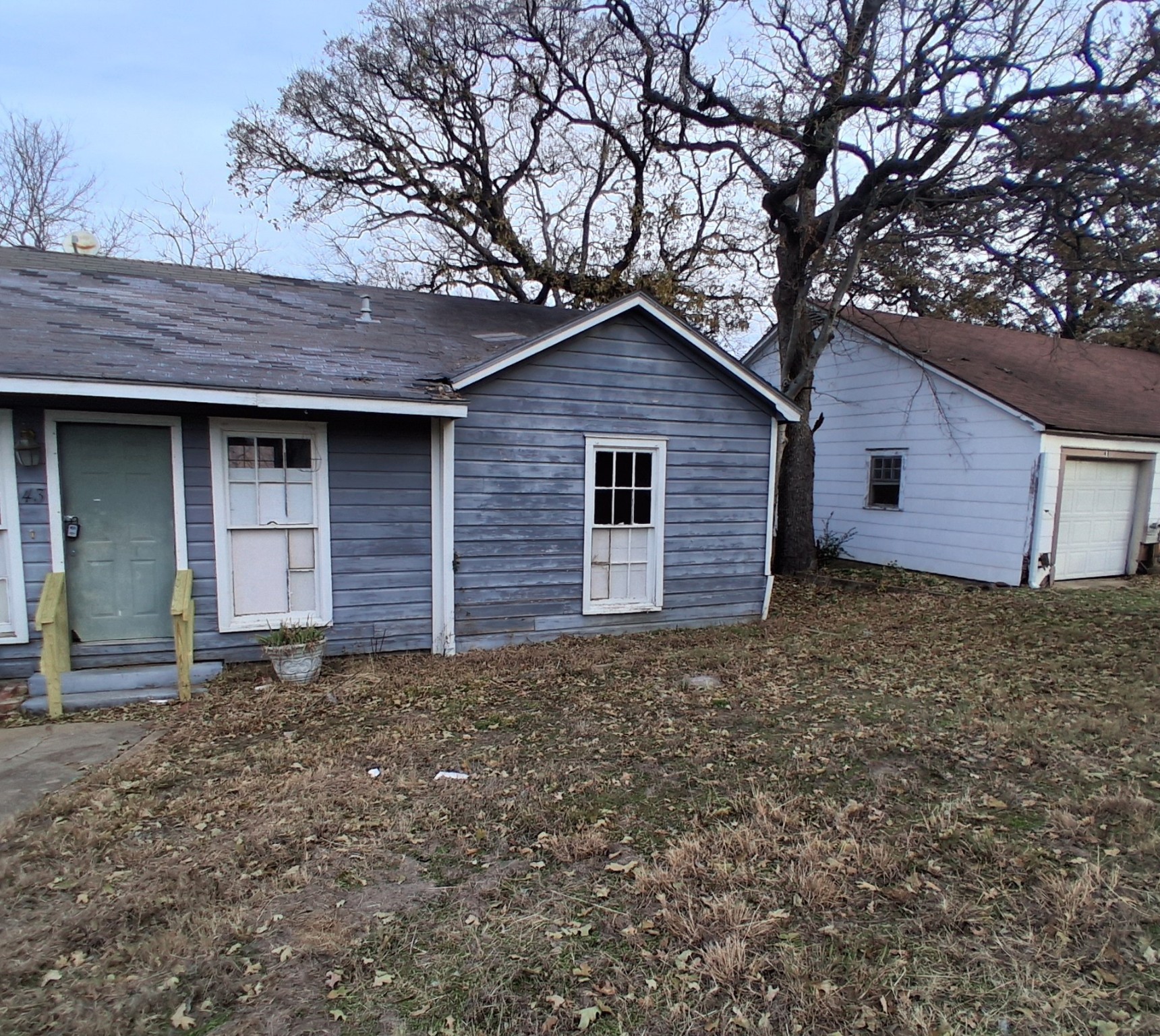 43 W Parnell Street Denison TX 75020