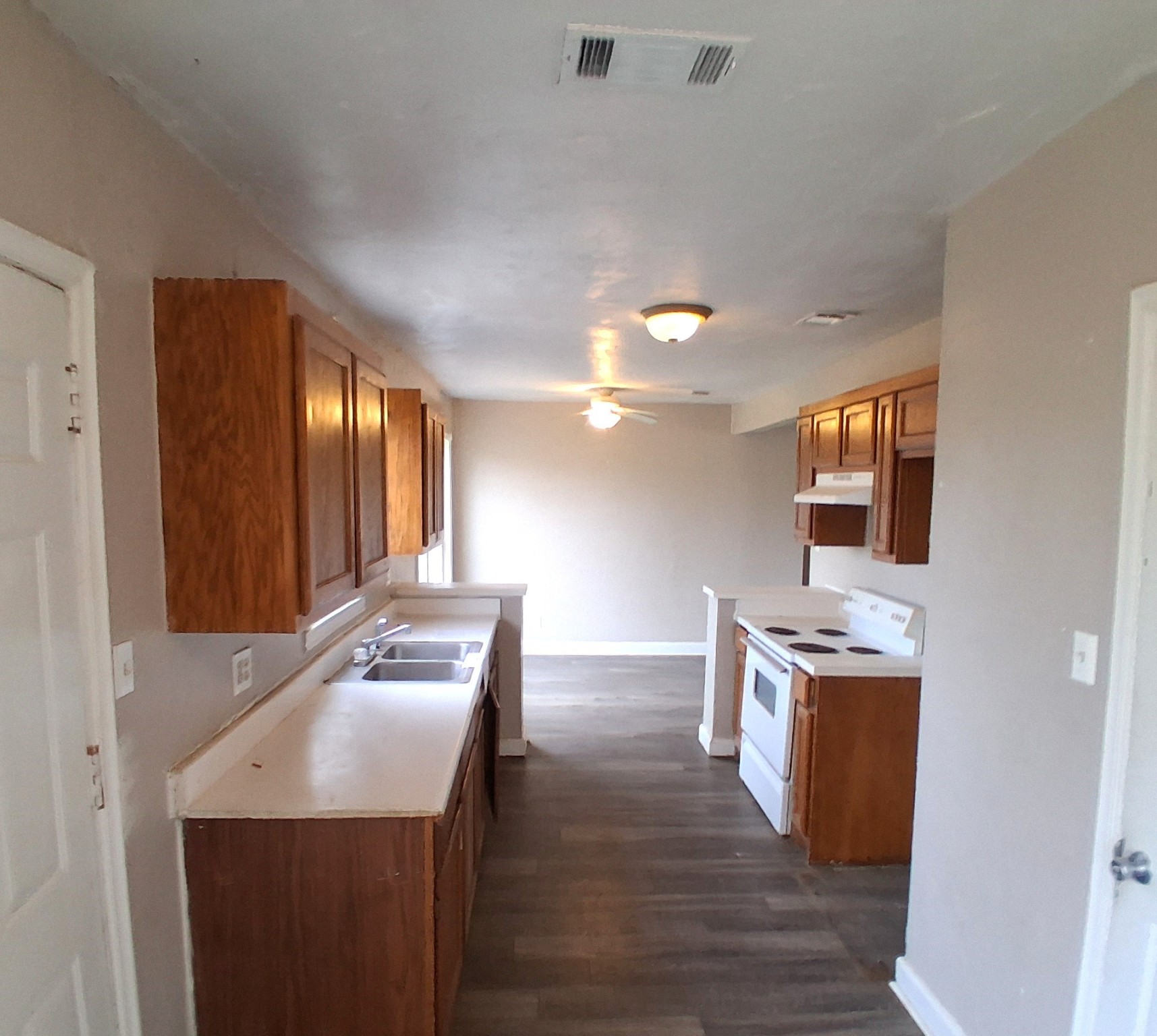 43 W Parnell Street Denison TX 75020