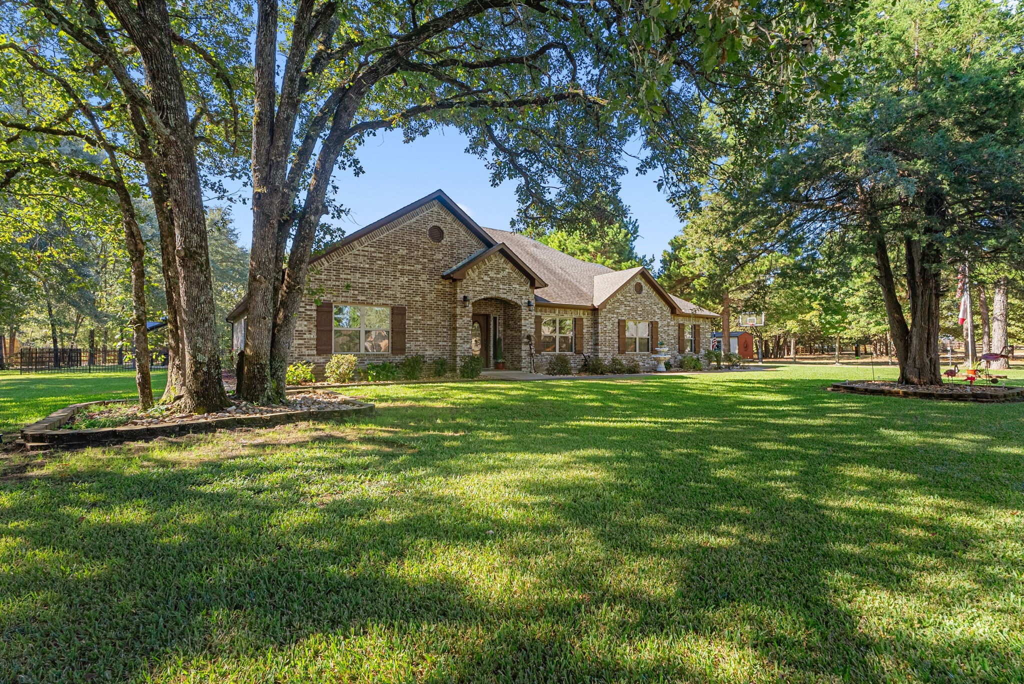 237 County Road 2321 Mineola TX 75773