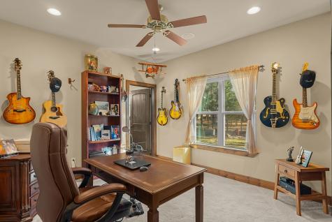 237 County Road 2321 Mineola TX 75773