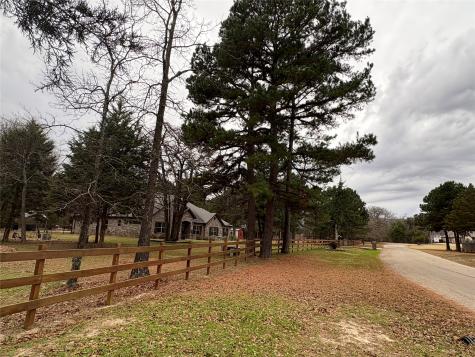 237 County Road 2321 Mineola TX 75773