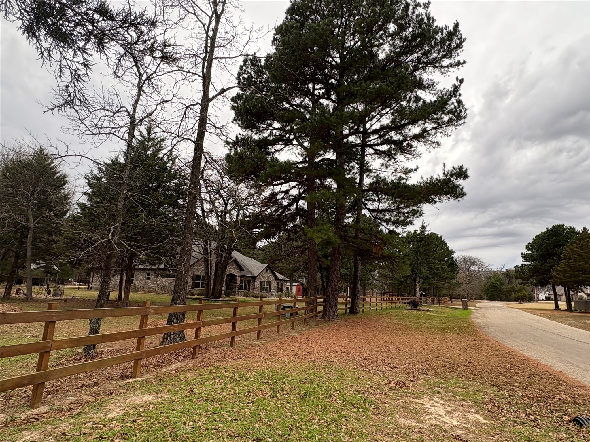 237 County Road 2321 Mineola TX 75773