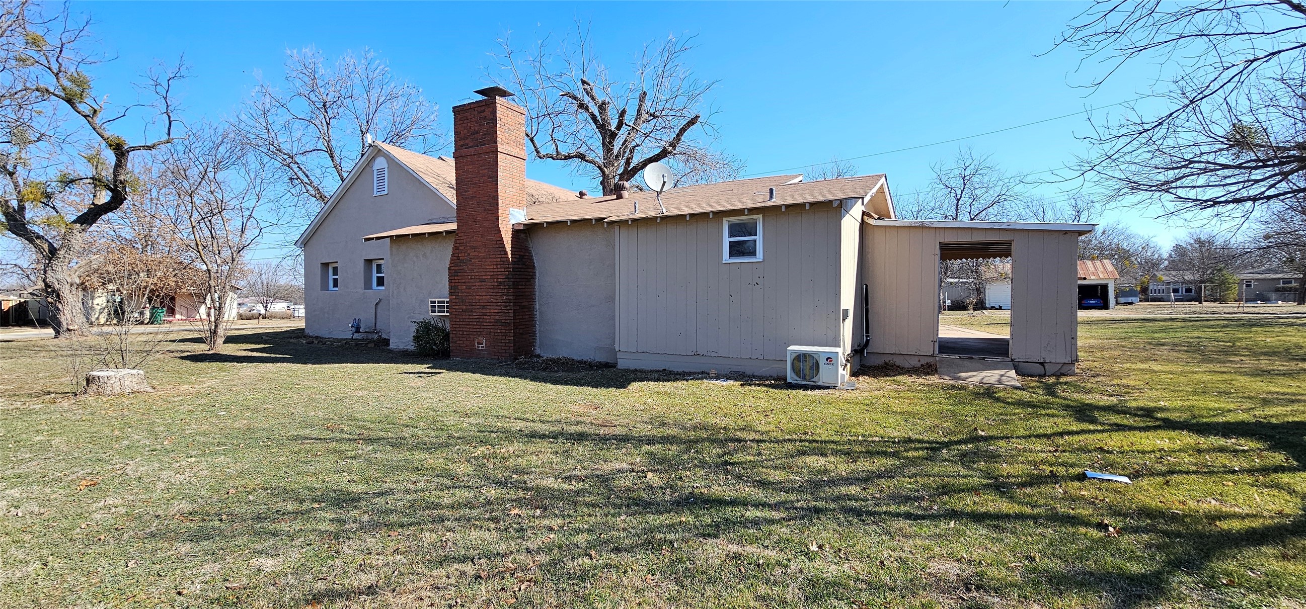 616 E 9th Street Coleman TX 76834