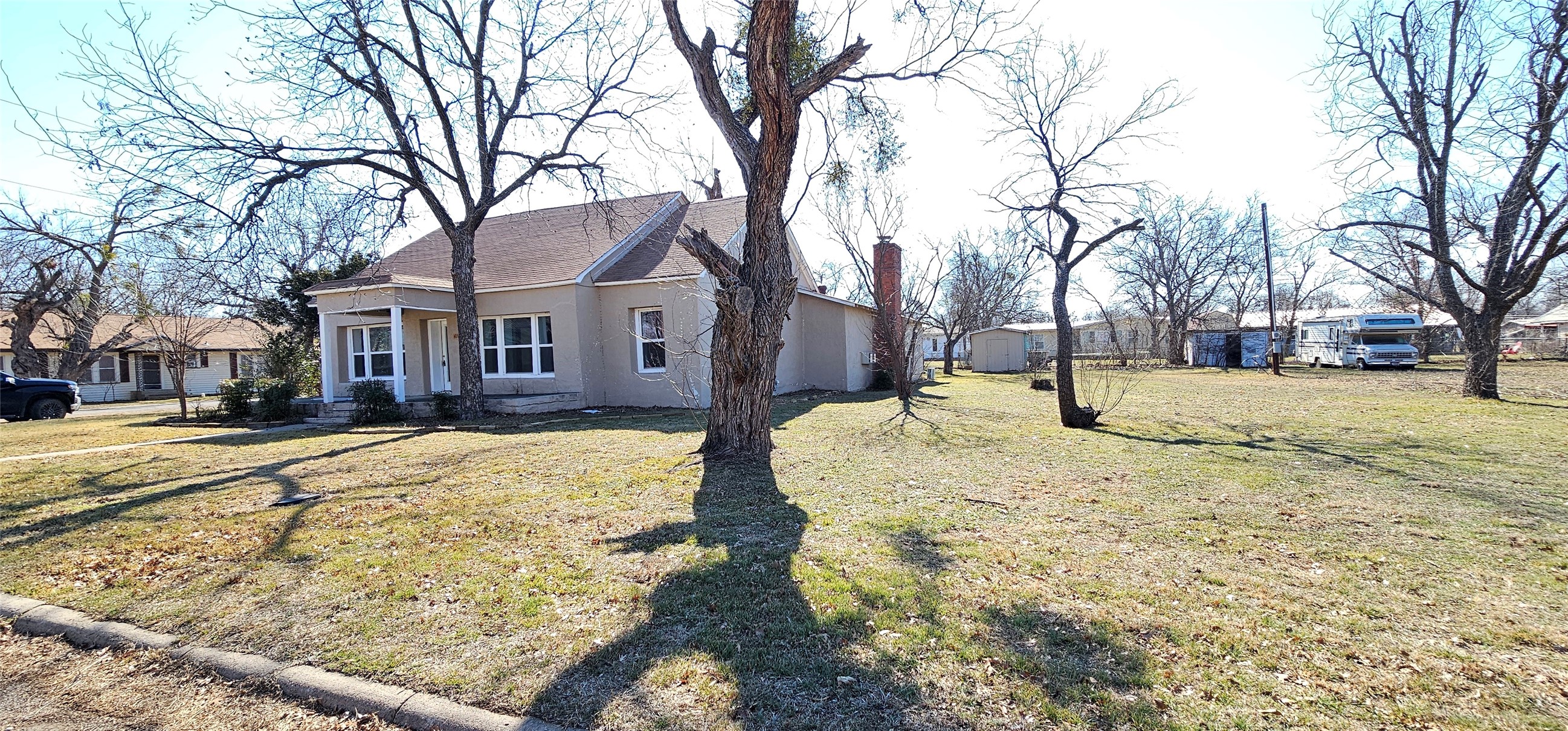 616 E 9th Street Coleman TX 76834