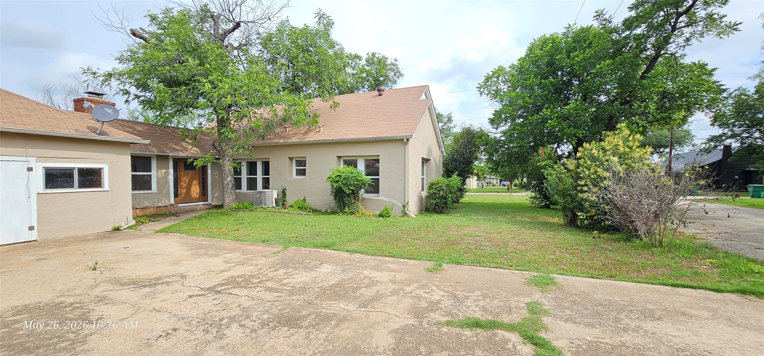 616 E 9th Street Coleman TX 76834