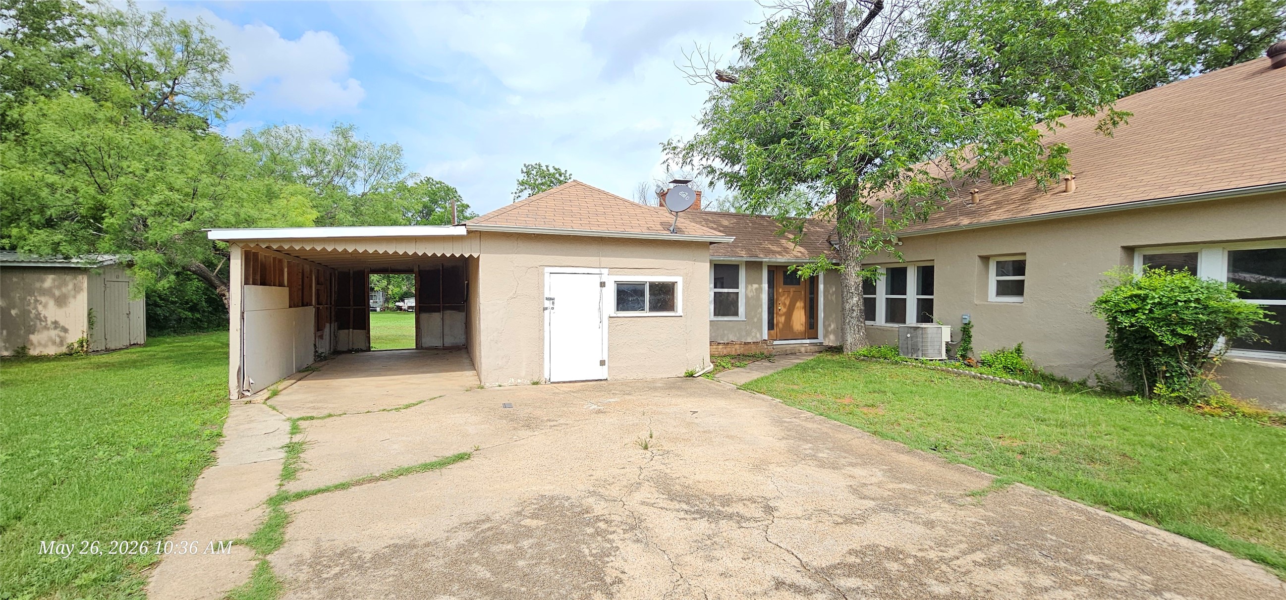 616 E 9th Street Coleman TX 76834