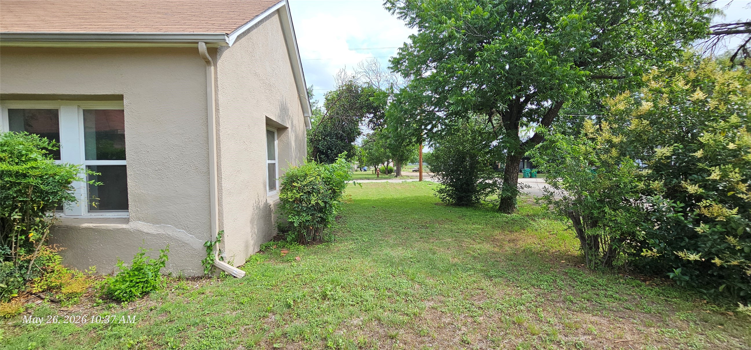 616 E 9th Street Coleman TX 76834