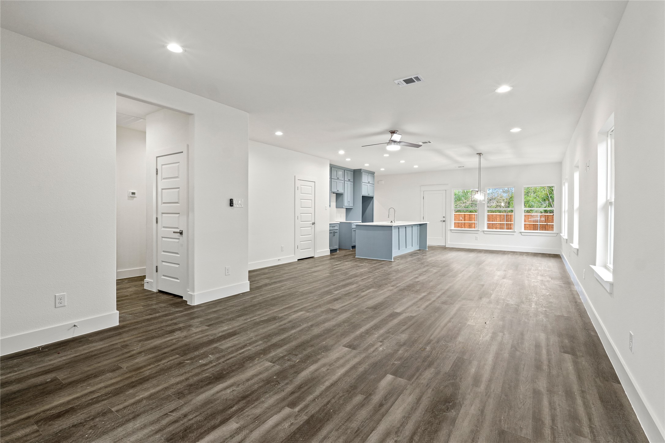 3335 Spring Avenue Dallas TX 75215
