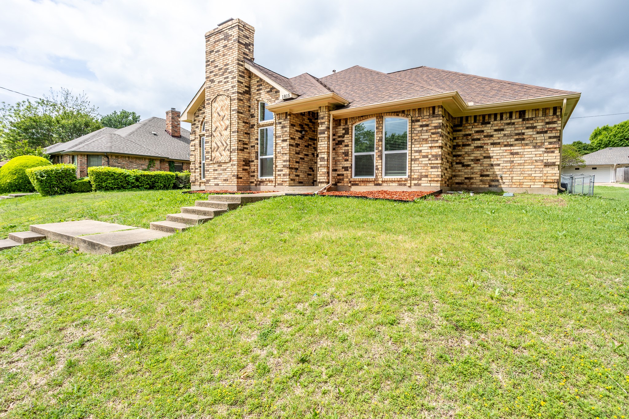 1815 Seabrook Drive Duncanville TX 75137