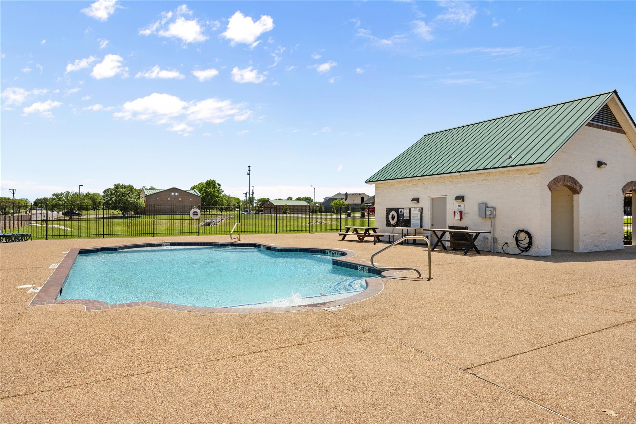 811 Avalon Court Cleburne TX 76033