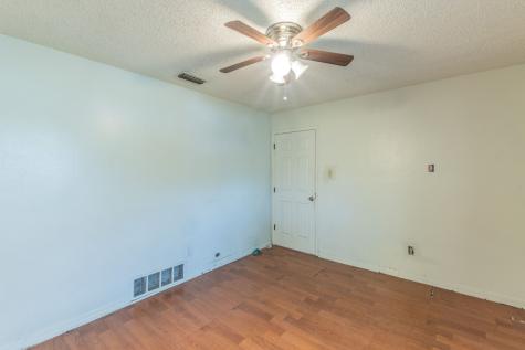 10431 Kinslow Drive Dallas TX 75217