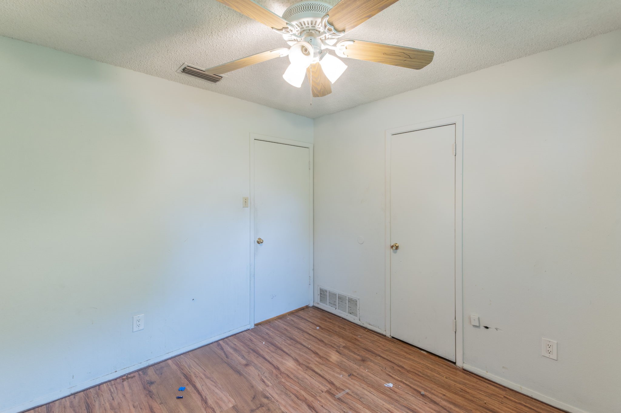 10431 Kinslow Drive Dallas TX 75217