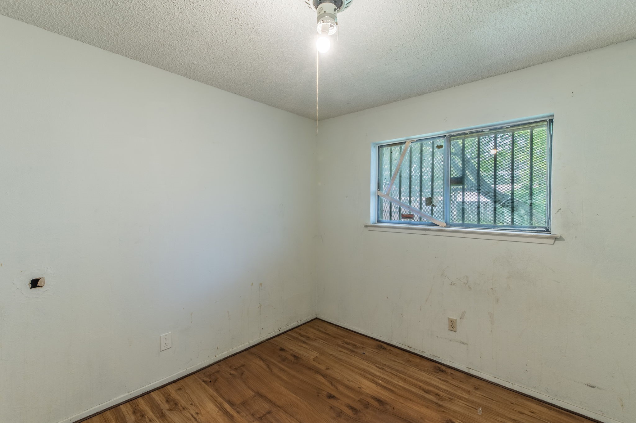 10431 Kinslow Drive Dallas TX 75217
