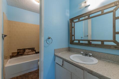 10431 Kinslow Drive Dallas TX 75217